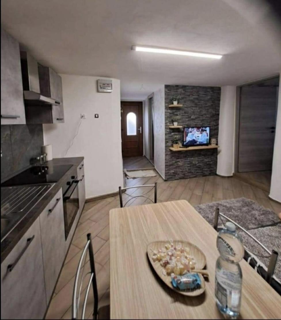 Casa Jasmina Appartement Mezzano Buitenkant foto